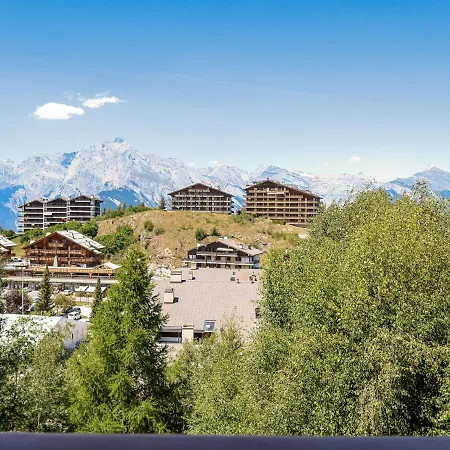 Les Chouettes 1 Apartment *